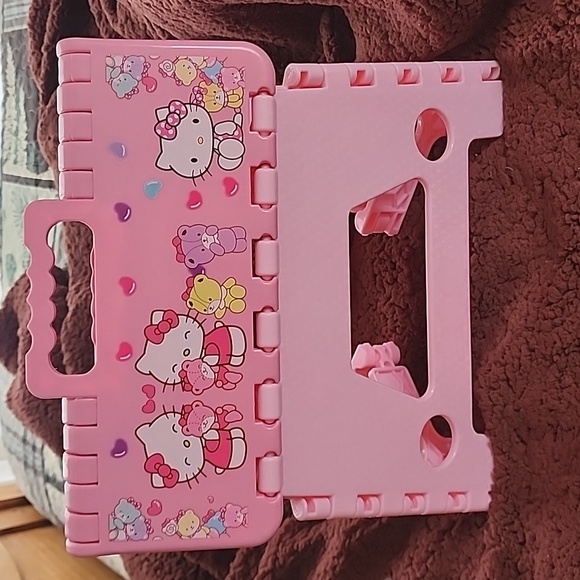 Hello Kitty step stool! - Picture 1 of 5